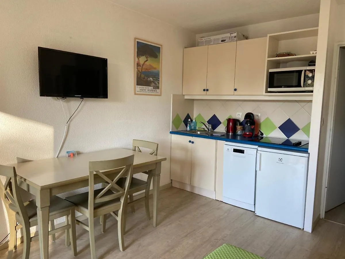 Domaine Valescure Vue Piscine Ou Pinede - Wifi Apartment Saint-Raphael  France