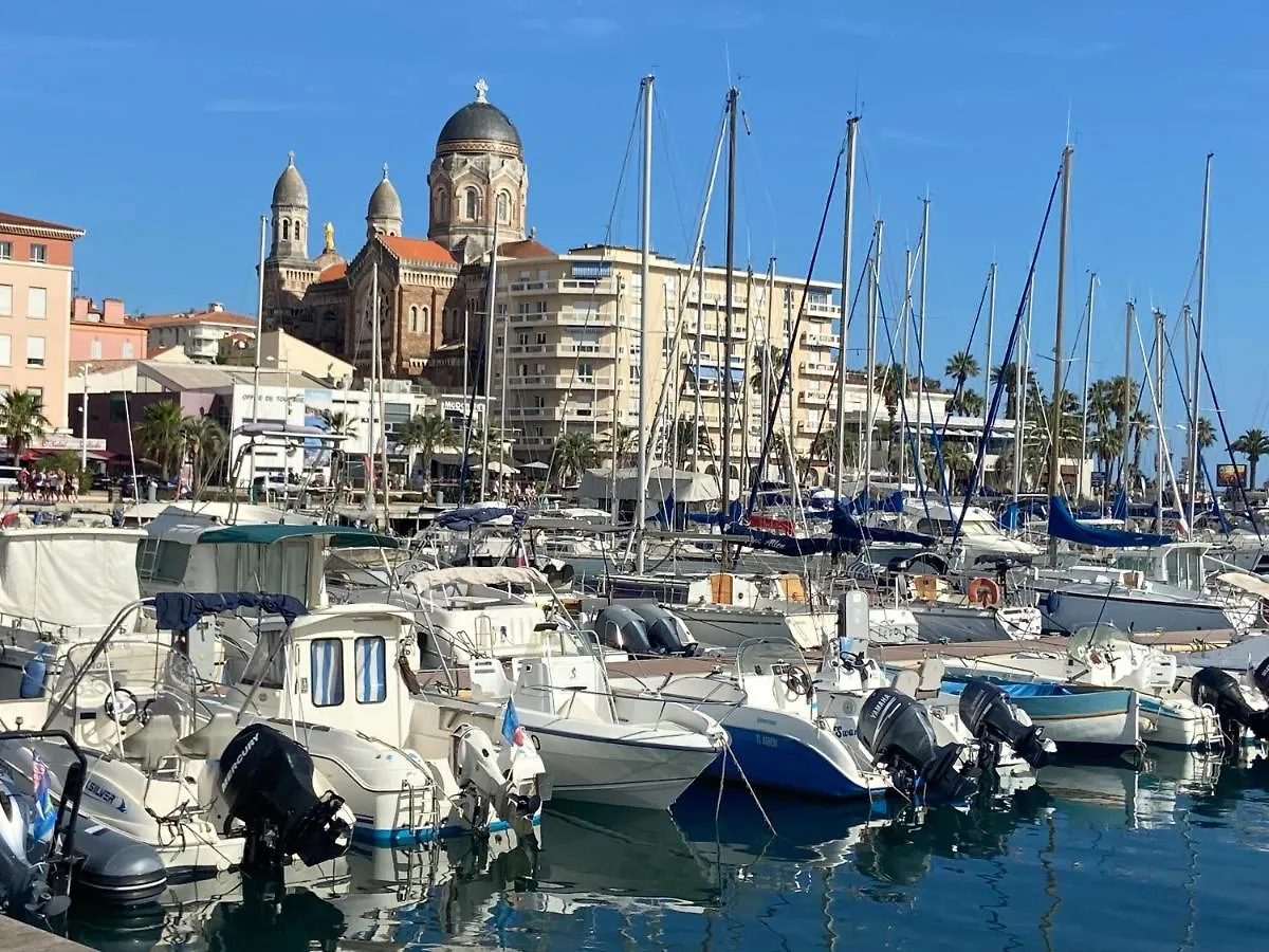 Domaine Valescure Vue Piscine Ou Pinede - Wifi Apartment Saint-Raphael