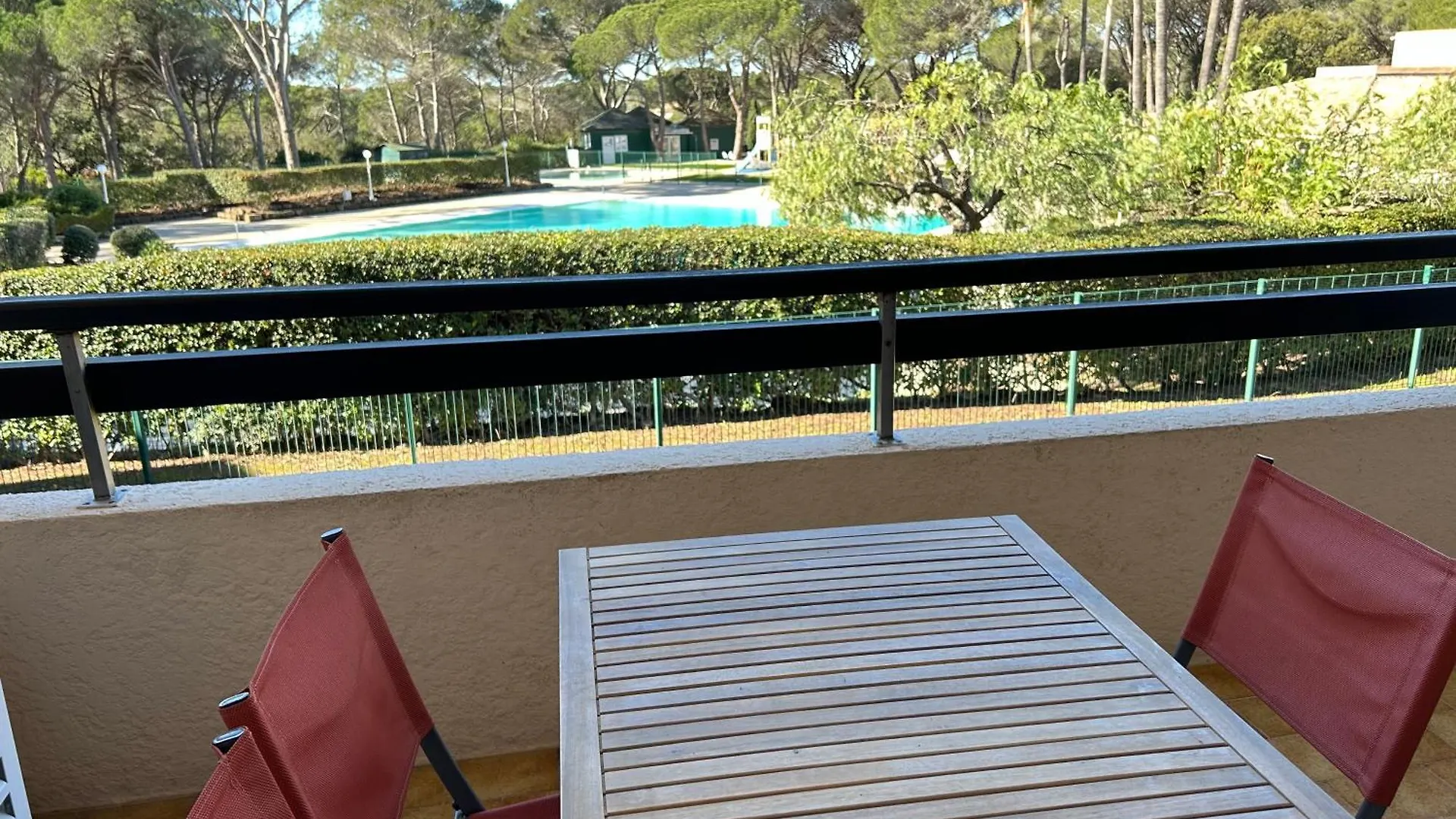 Domaine Valescure Vue Piscine Ou Pinede - Wifi Apartment Saint-Raphael  France