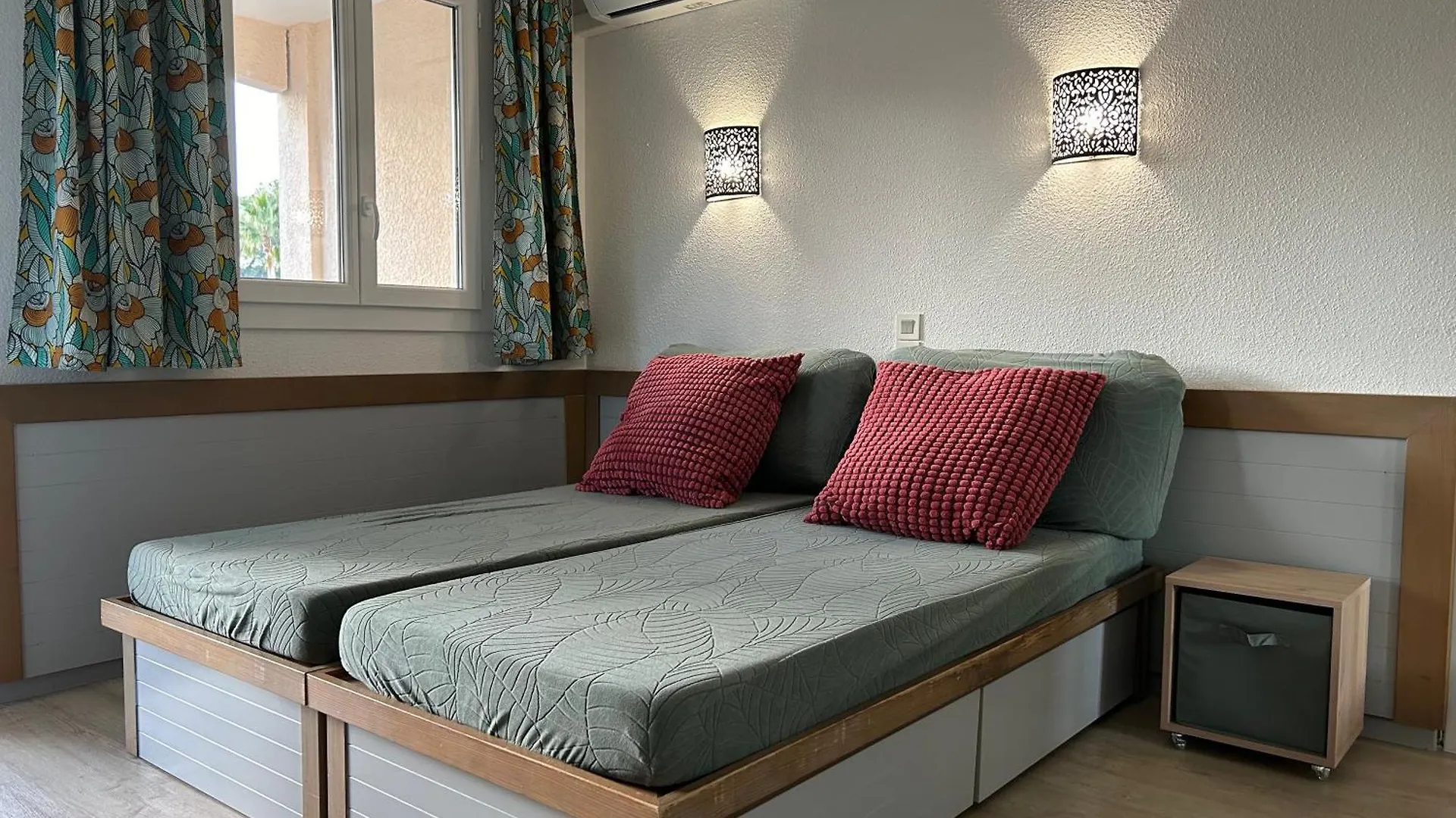 Domaine Valescure Vue Piscine Ou Pinede - Wifi Apartment Saint-Raphael   Saint-Raphael (Var)