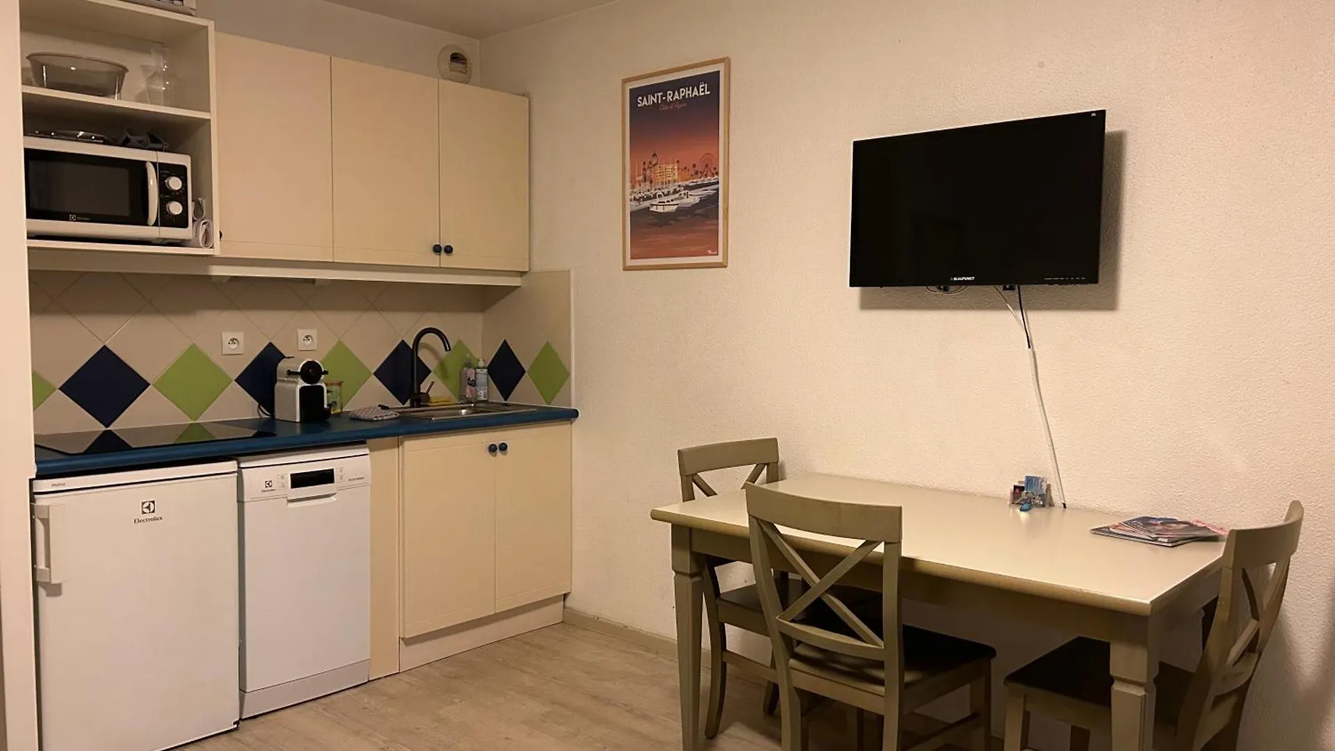 Domaine Valescure Vue Piscine Ou Pinede - Wifi Apartment Saint-Raphael
