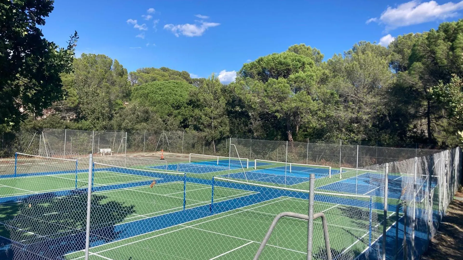 Domaine Valescure Vue Piscine Ou Pinede - Wifi Apartment Saint-Raphael